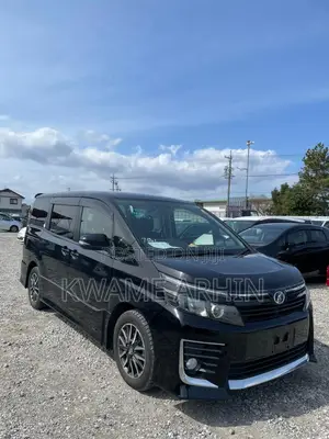 Toyota Voxy 2015 Black
