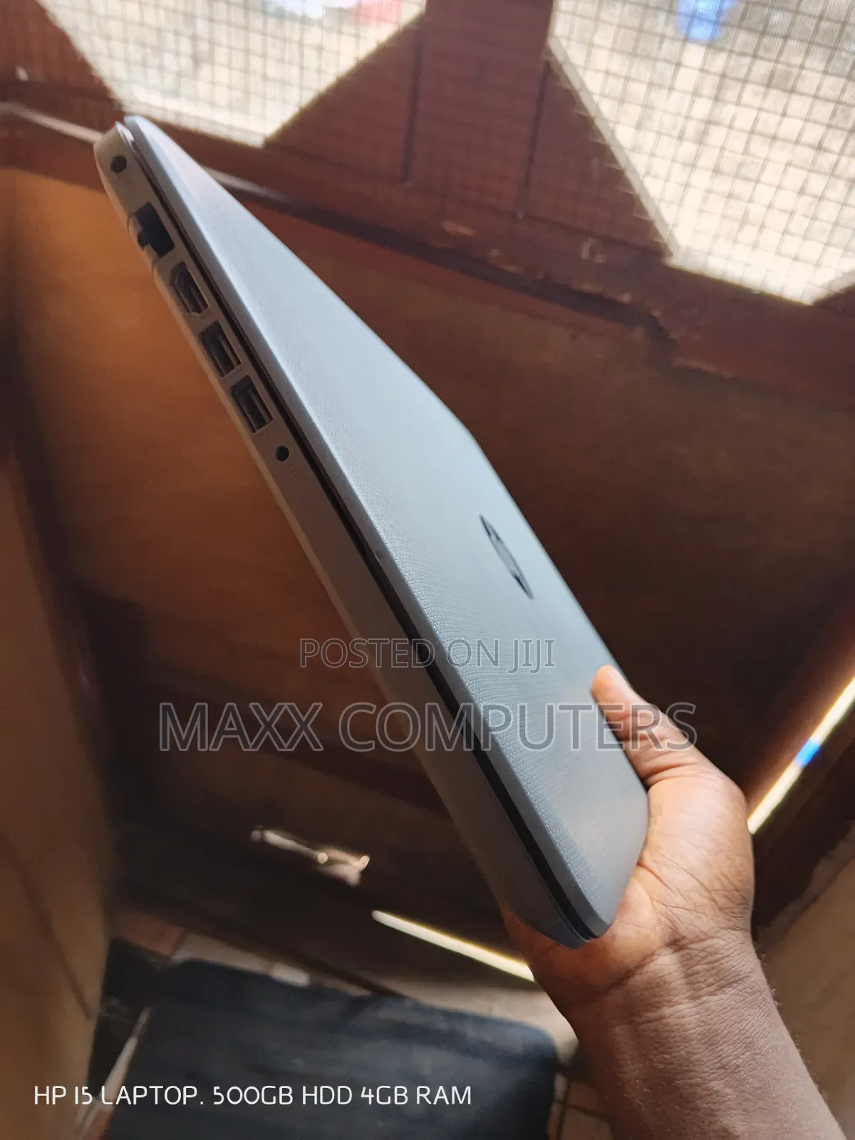 Laptop HP 15 4GB AMD A6 HDD+SSD 512GB
