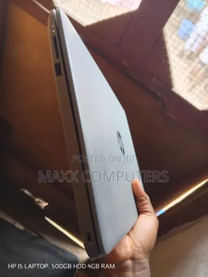 Laptop HP 15 4GB AMD A6 HDD+SSD 512GB