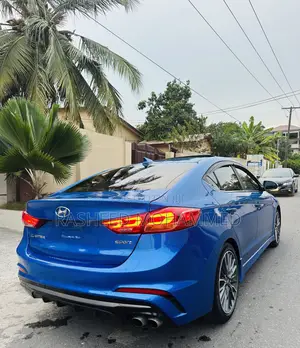 Hyundai Elantra Sport 2018 Blue