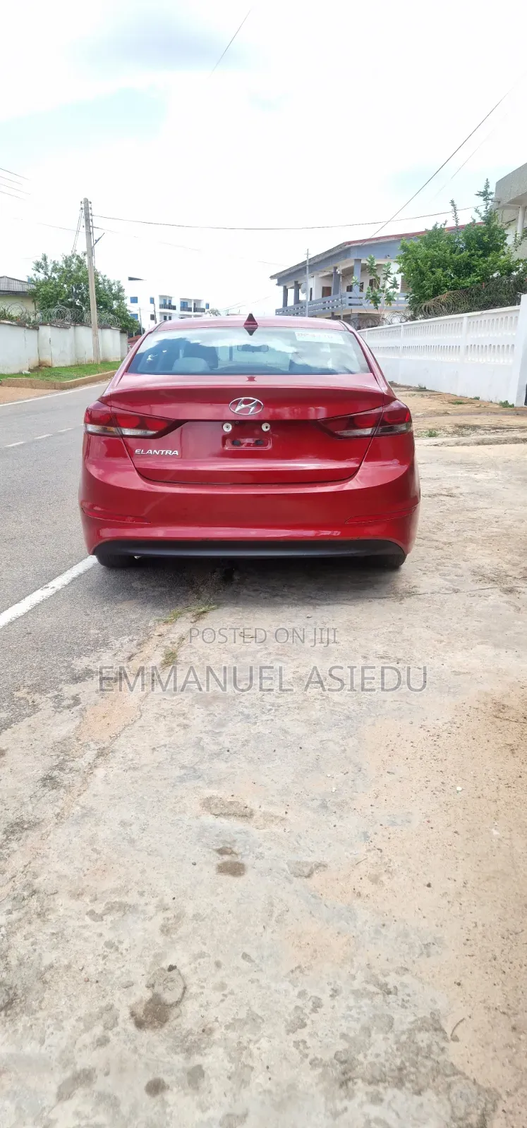 Hyundai Elantra SE Sedan FWD (2.0L 4cyl 6M) 2017 Red
