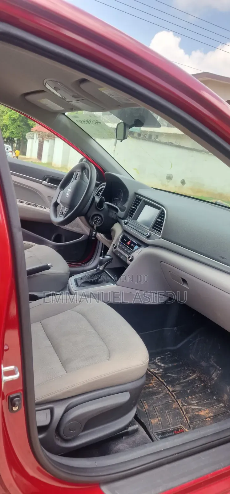 Hyundai Elantra SE Sedan FWD (2.0L 4cyl 6M) 2017 Red