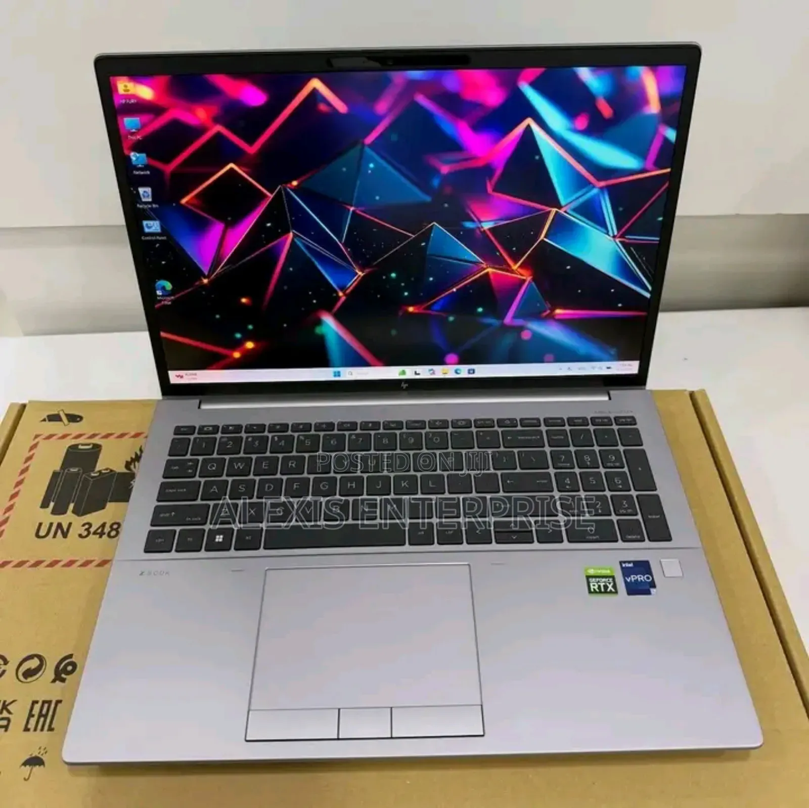 New Laptop HP ZBook Studio G8 32GB Intel Core i7 SSD 2T