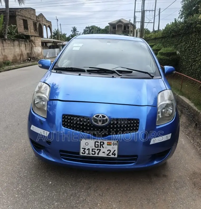 Toyota Vitz 2010 Blue