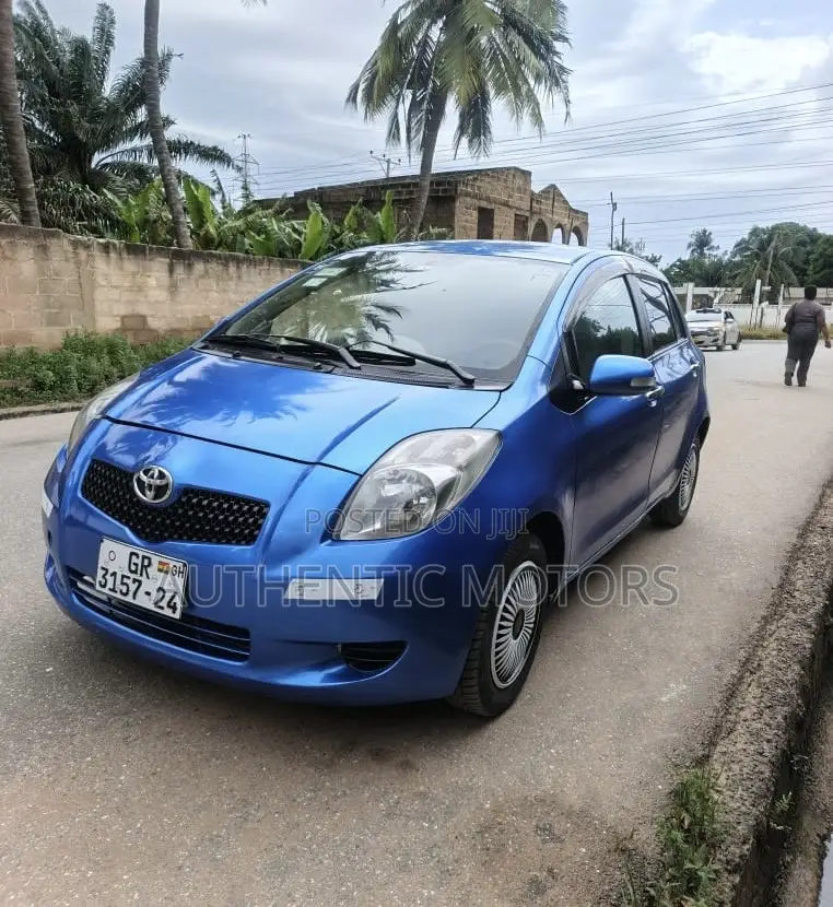 Toyota Vitz 2010 Blue