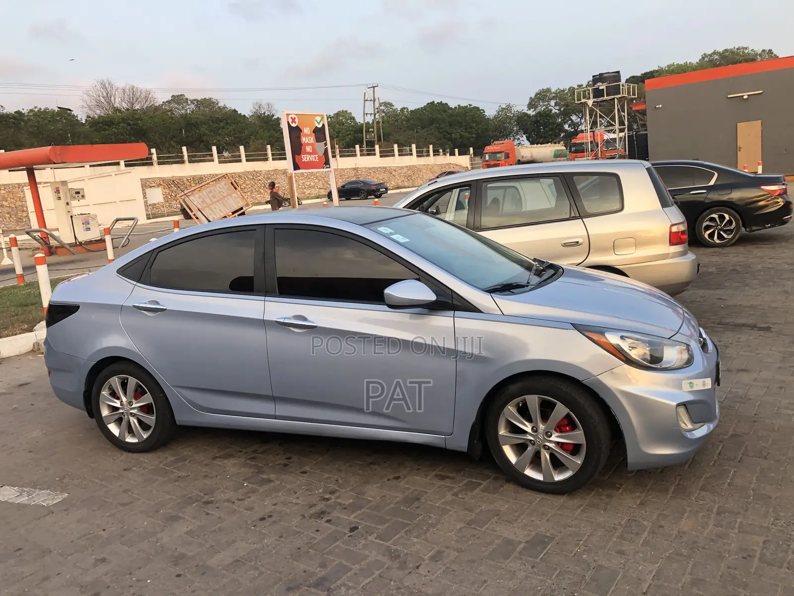 Hyundai Accent 2013