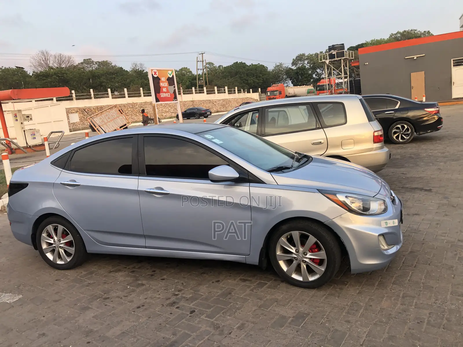 Hyundai Accent 2013