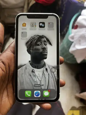 Apple iPhone XR 64 GB White