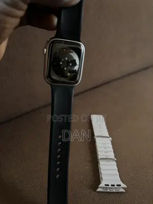 Apple Watch Series 8