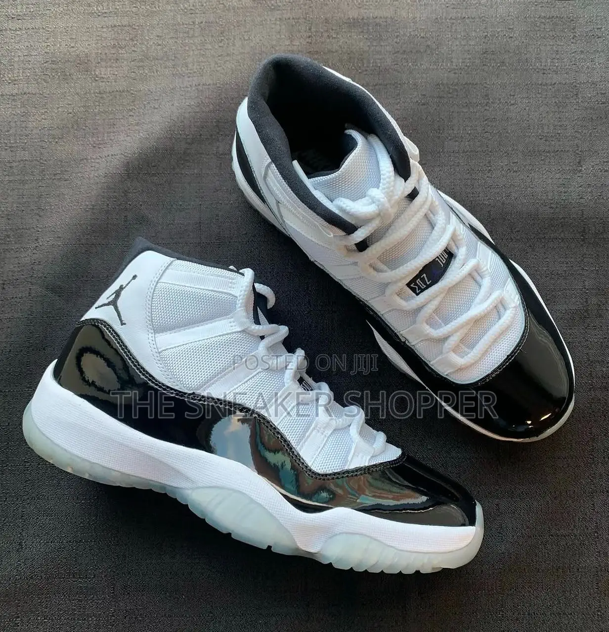 Air Jordan 11 Black and White