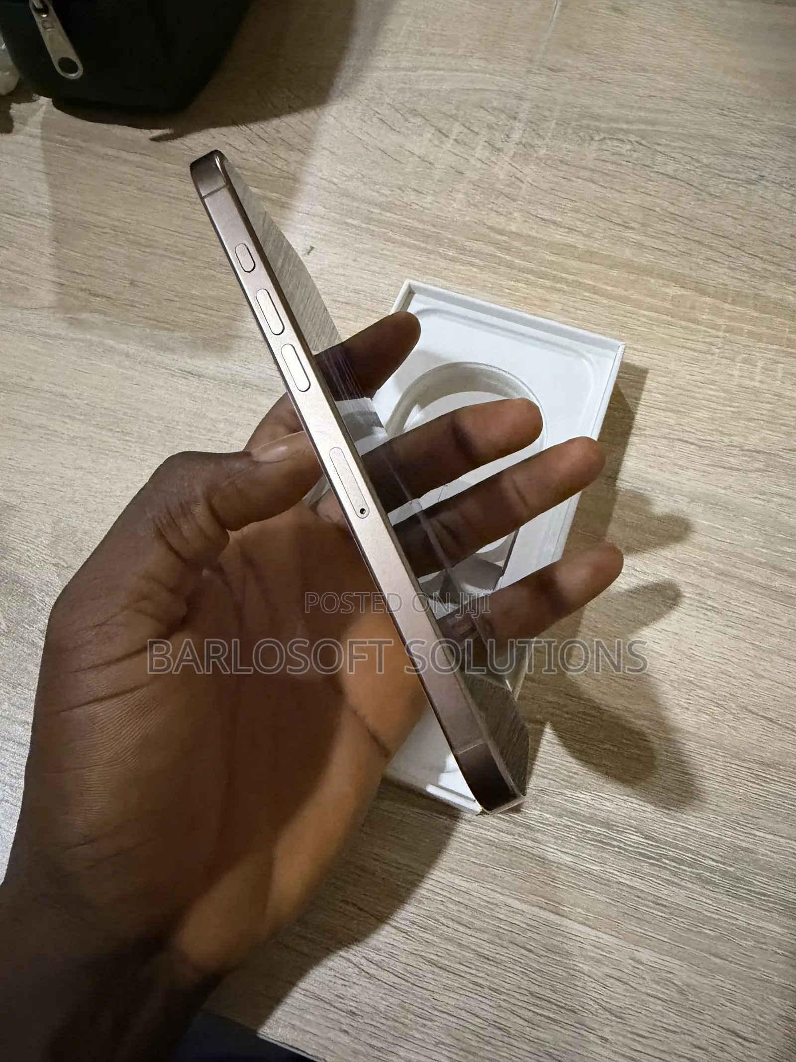 Apple iPhone 16 Pro Max 256 GB Gold