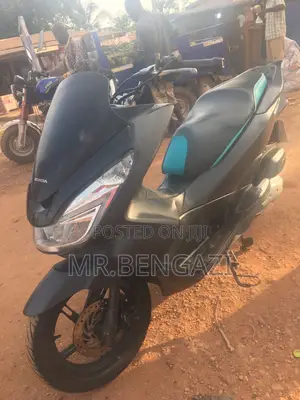 Honda XL 125 2025 Black