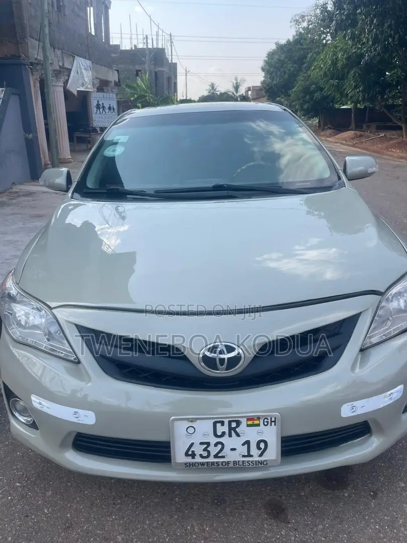 Toyota Corolla XLE 4dr Sedan (1.8L 4cyl 4A) 2010 Off white