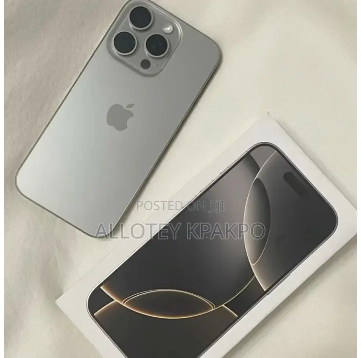 Apple iPhone 15 Pro Max 256 GB Silver