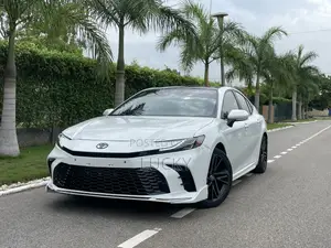 Toyota Camry XSE 2025 White