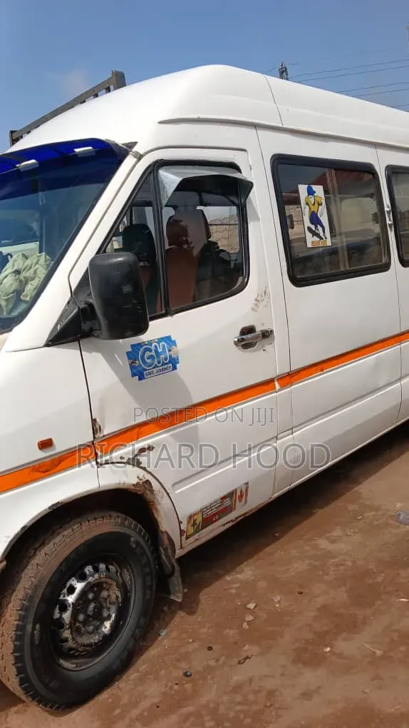 Mercedes-Benz Sprinter 2010 White