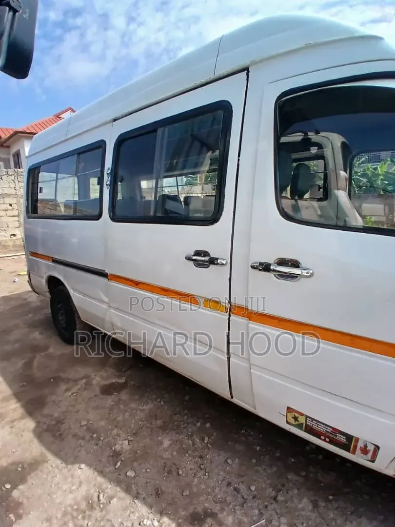Mercedes-Benz Sprinter 2010 White