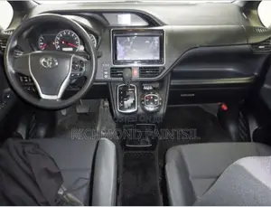 Toyota Voxy 2015 White
