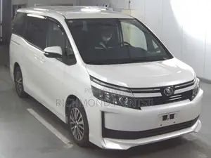 Toyota Voxy 2016 White