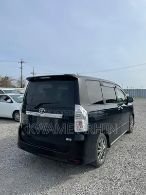 Toyota Voxy ZS 2WD 7-Seater 2013 Black