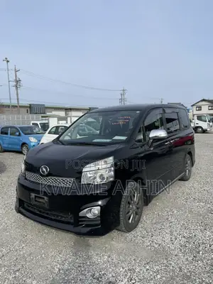 Toyota Voxy ZS 2WD 7-Seater 2013 Black