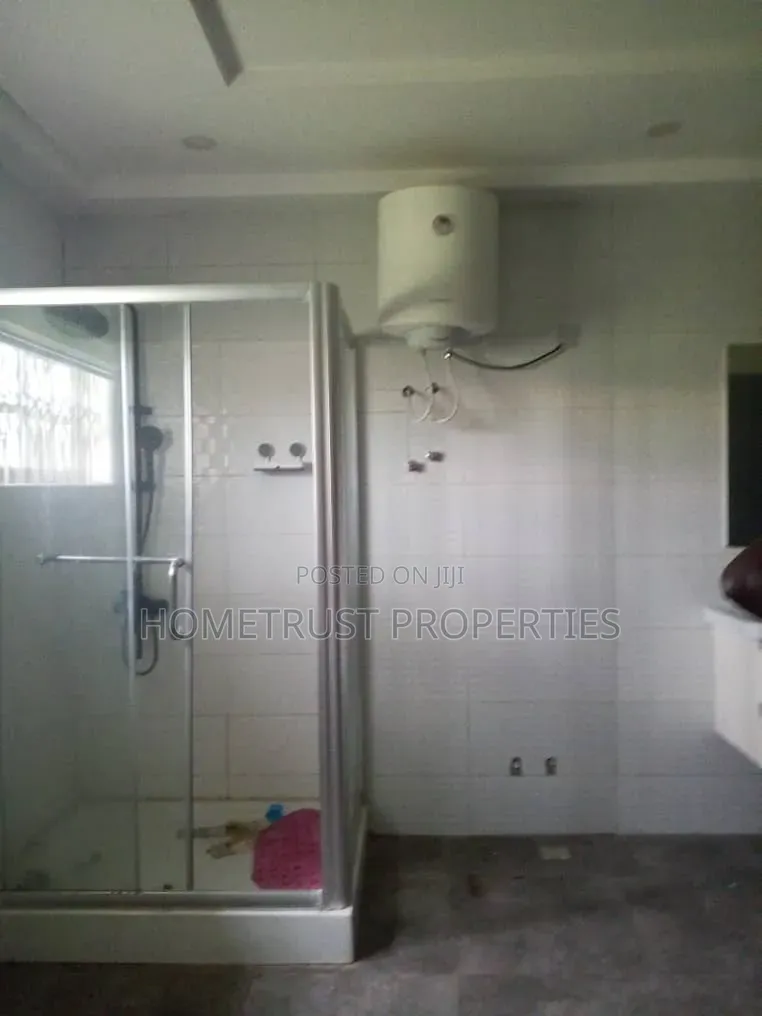 3bdrm House in Amasaman Cocobod for rent