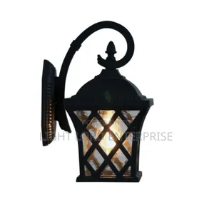 Aqua Die Casting. Ade Gate Light