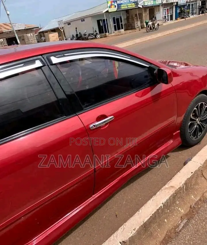 Toyota Corolla 1.6 Luna 2005 Red