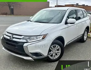 Mitsubishi Outlander 2018 White