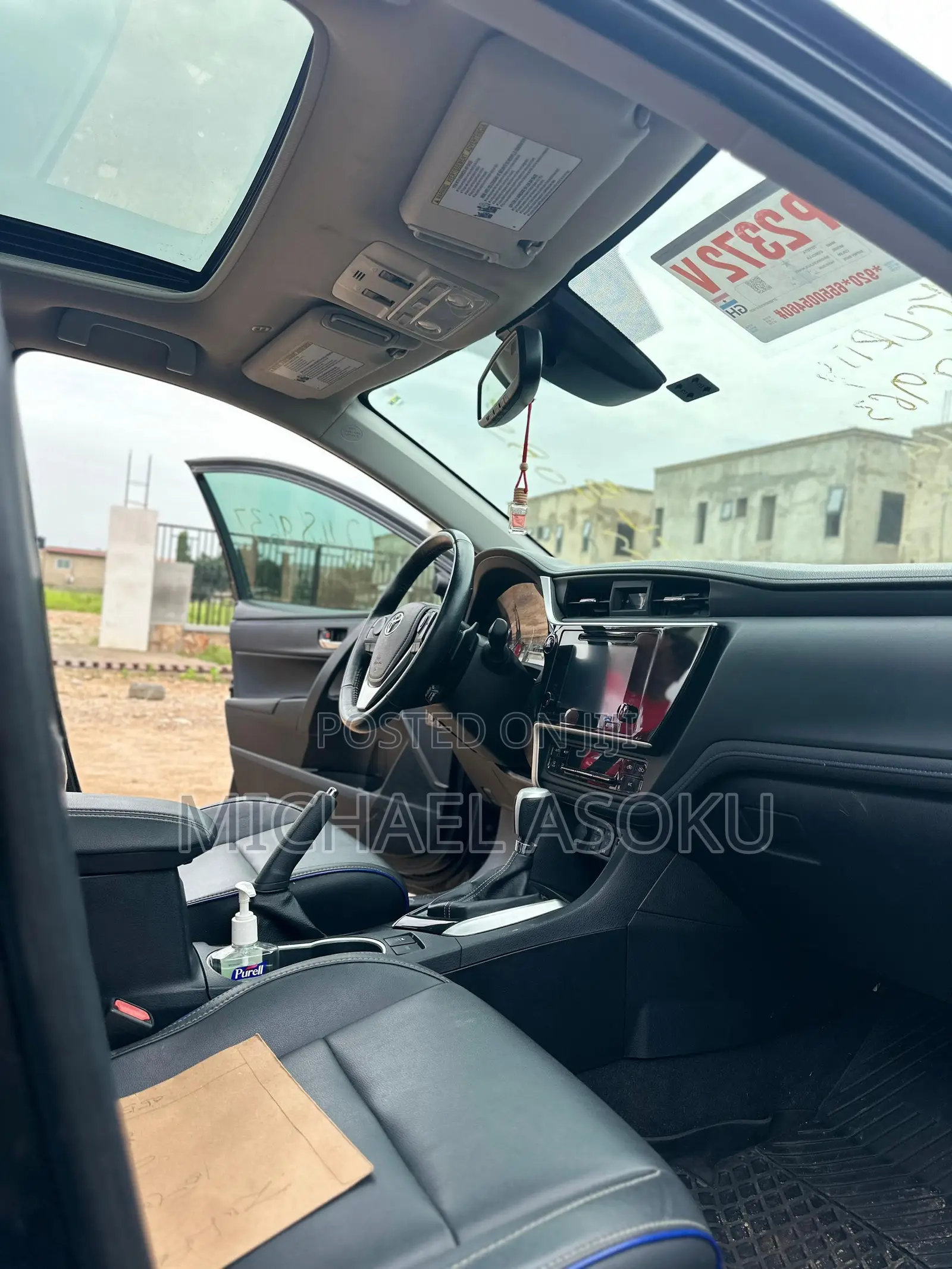 Toyota Corolla XSE (1.8L 4cyl 2A) 2018 Black