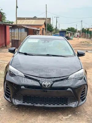 Toyota Corolla XSE (1.8L 4cyl 2A) 2018 Black