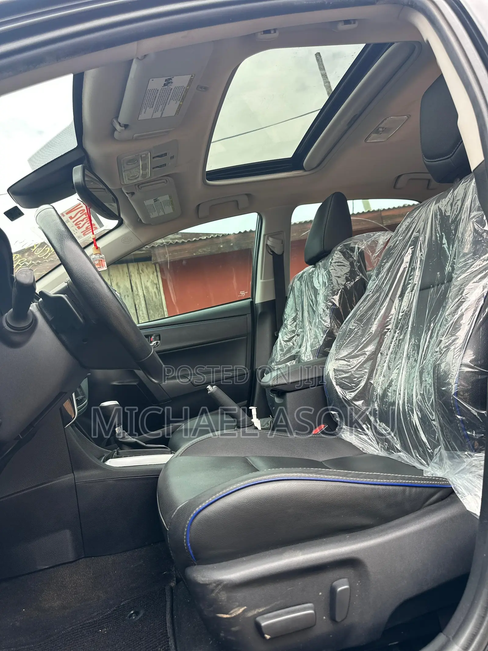 Toyota Corolla XSE (1.8L 4cyl 2A) 2018 Black