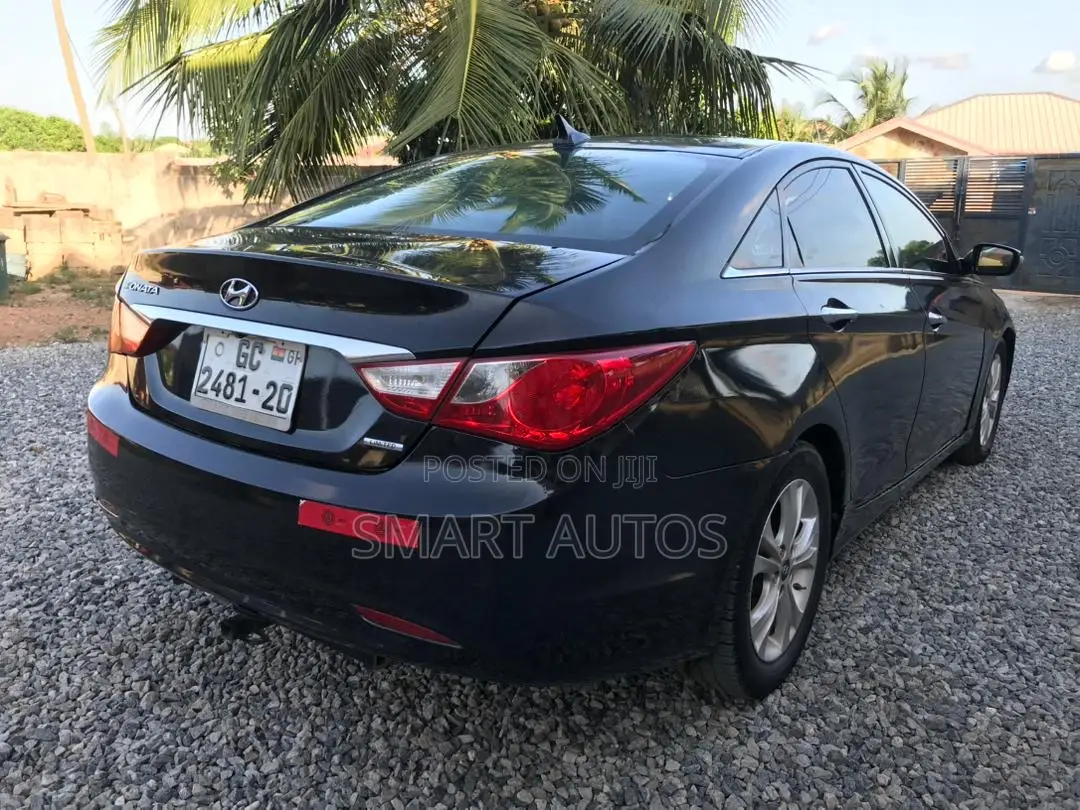 Hyundai Sonata Limited 2.0T Sedan (2.0L 4cyl 6A) 2012 Black