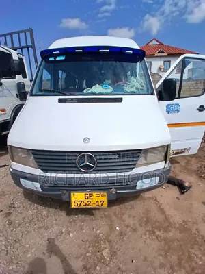 Mercedes-Benz Sprinter 2010 White