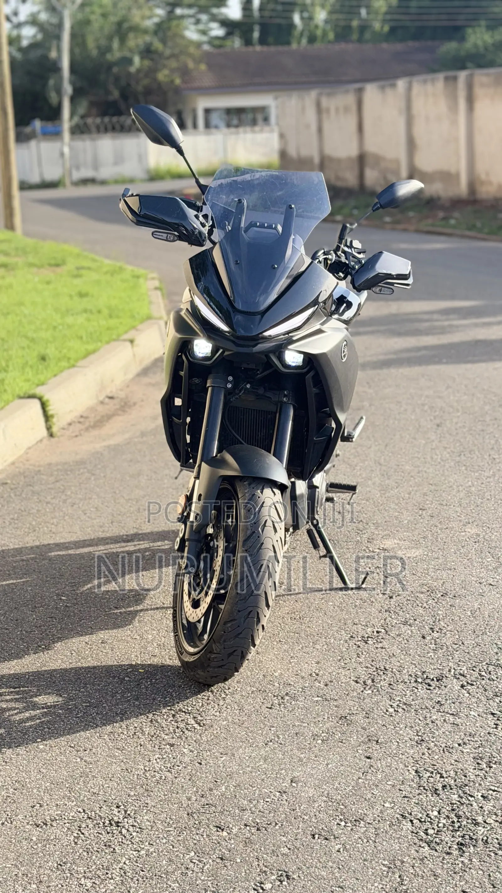 Yamaha 2025 Black
