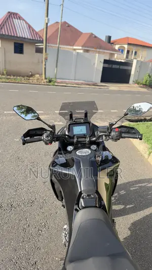 Yamaha 2025 Black