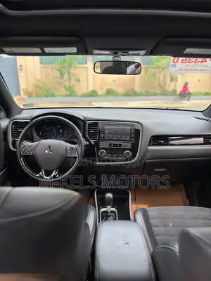 Mitsubishi Outlander SE AWC 2019 White