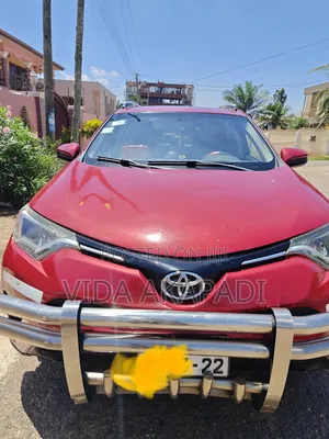 Toyota RAV4 XLE AWD (2.5L 4cyl 6A) 2016 Red
