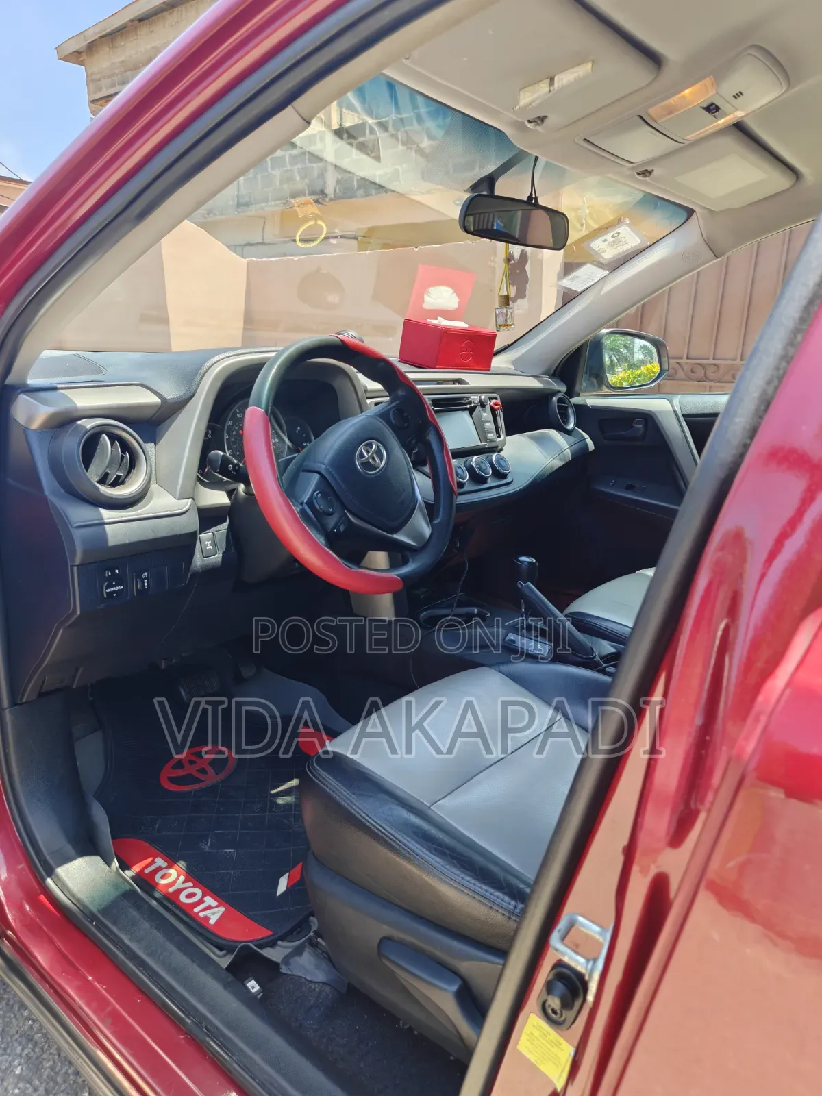 Toyota RAV4 XLE AWD (2.5L 4cyl 6A) 2016 Red