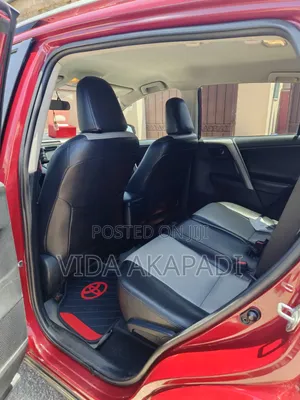 Toyota RAV4 XLE AWD (2.5L 4cyl 6A) 2016 Red