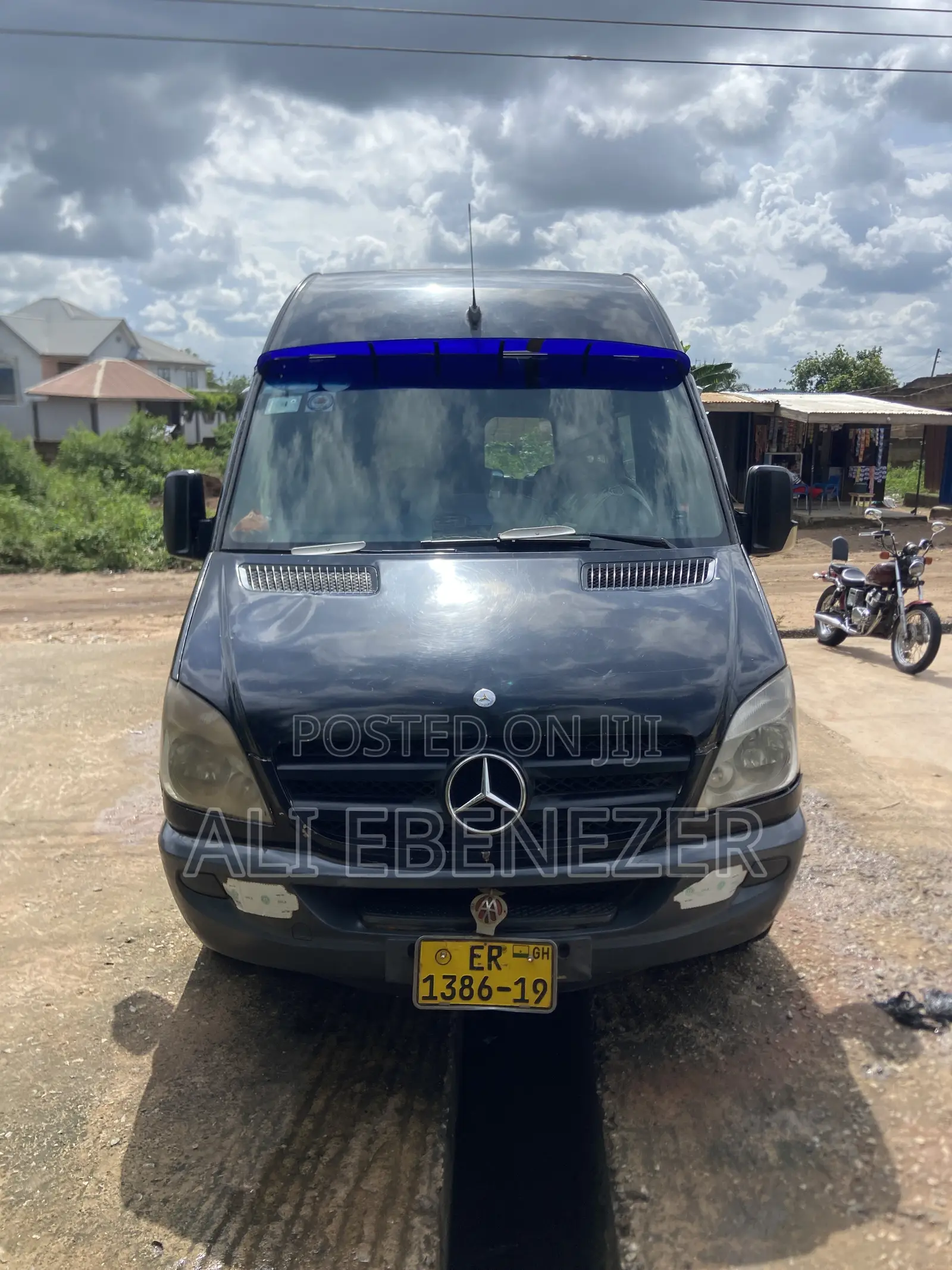Mercedes-Benz Sprinter 2000 Black
