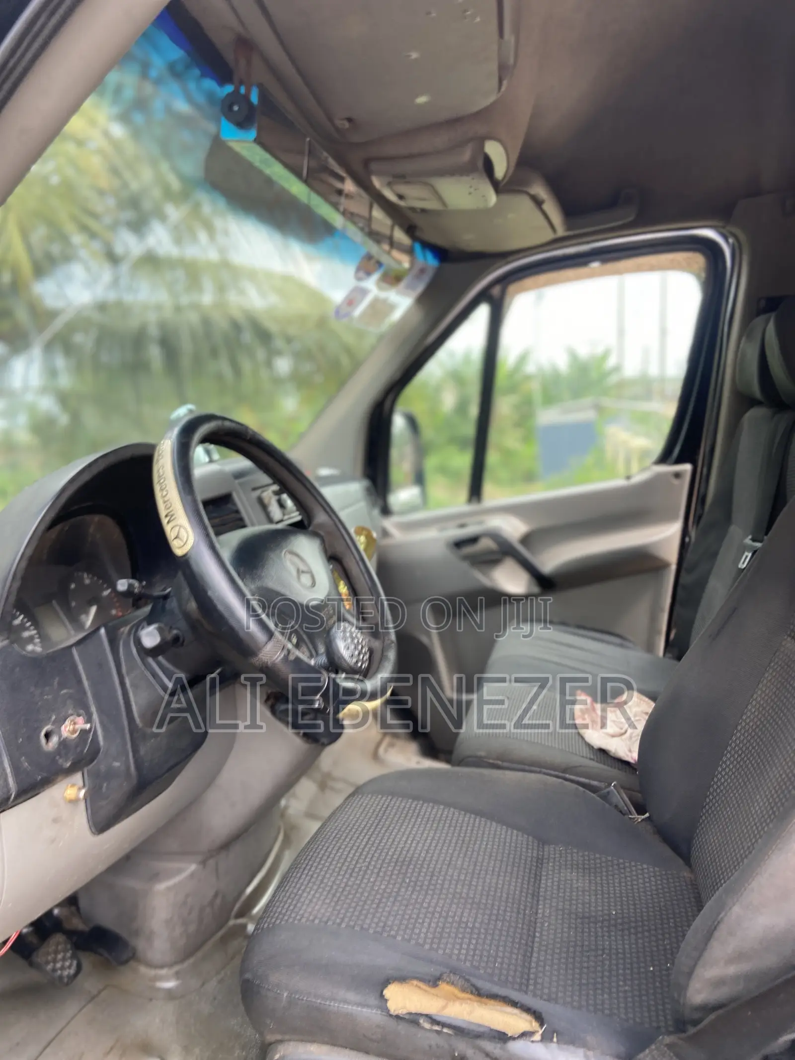 Mercedes-Benz Sprinter 2000 Black