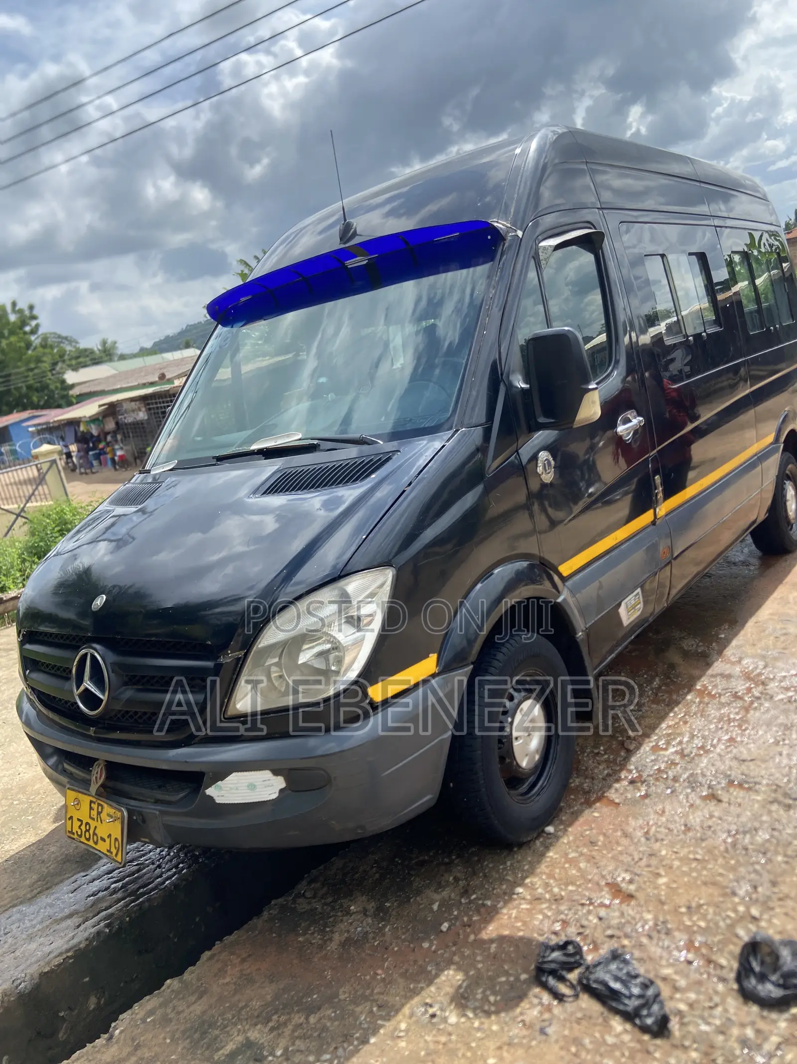 Mercedes-Benz Sprinter 2000 Black