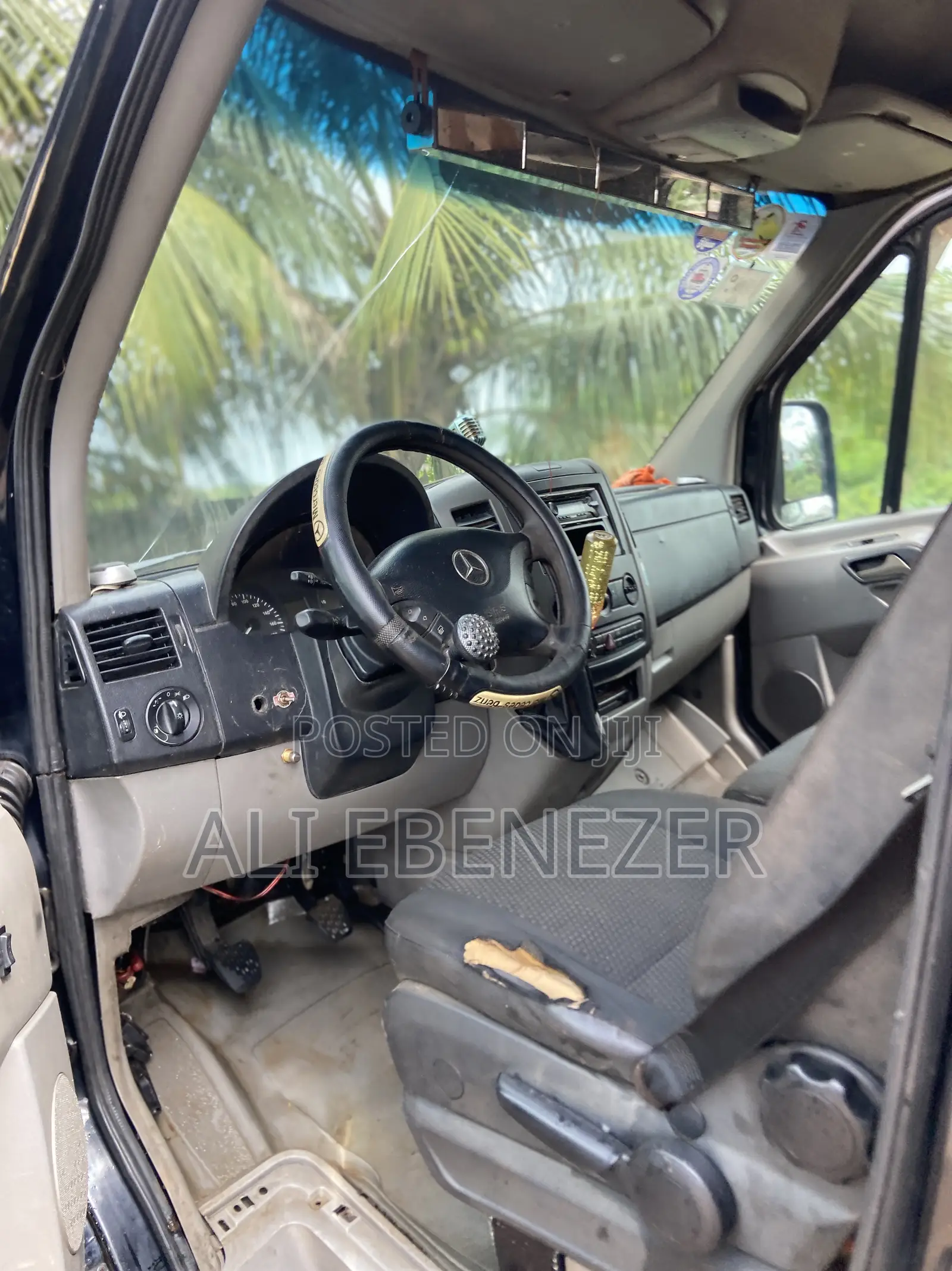Mercedes-Benz Sprinter 2000 Black