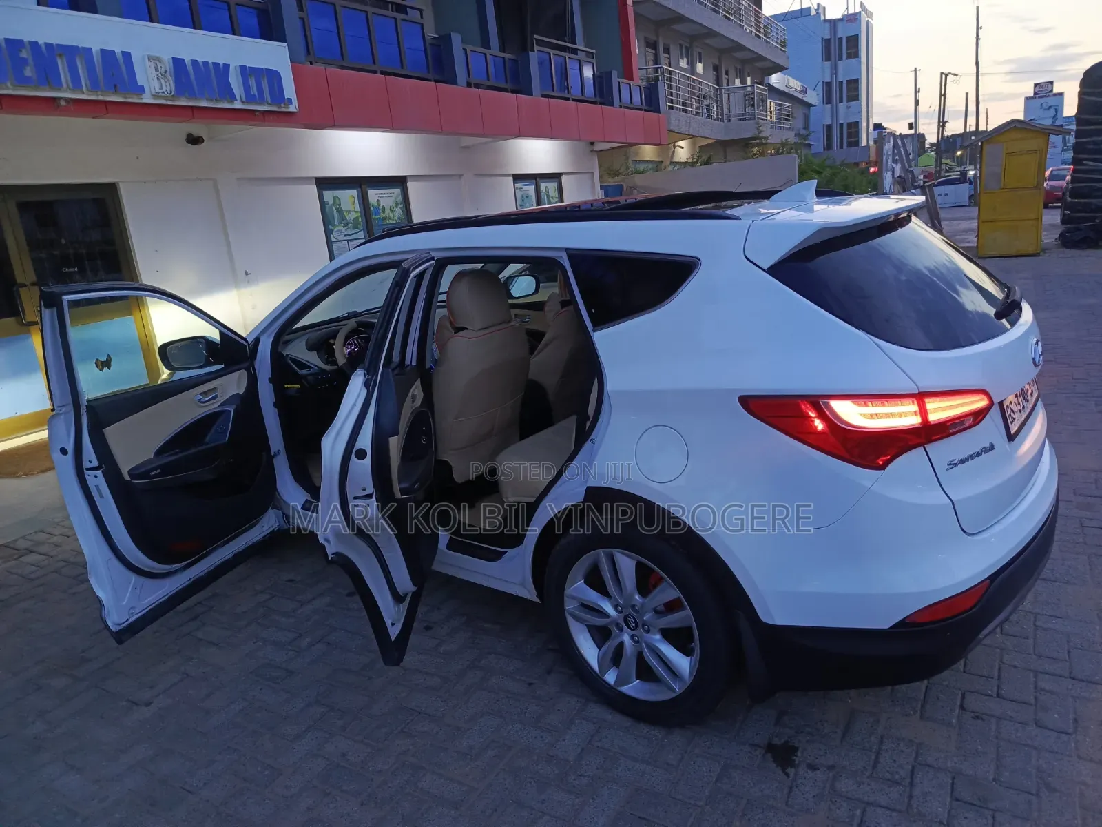 Hyundai Santa Fe 2015 White
