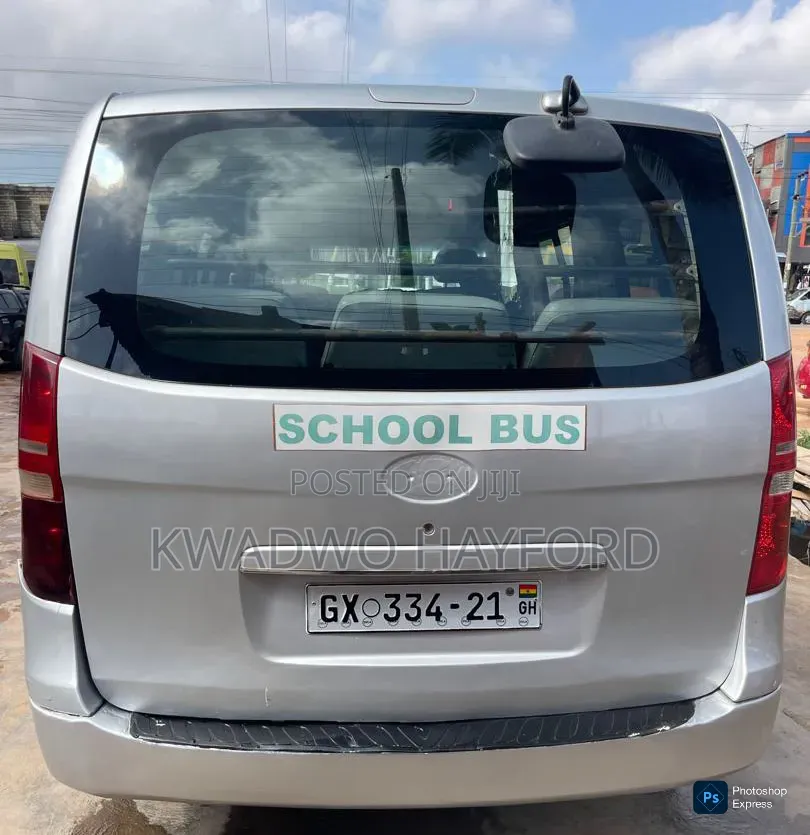 Hyundai H1 2013 Silver