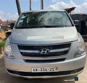 Hyundai H1 2013 Silver