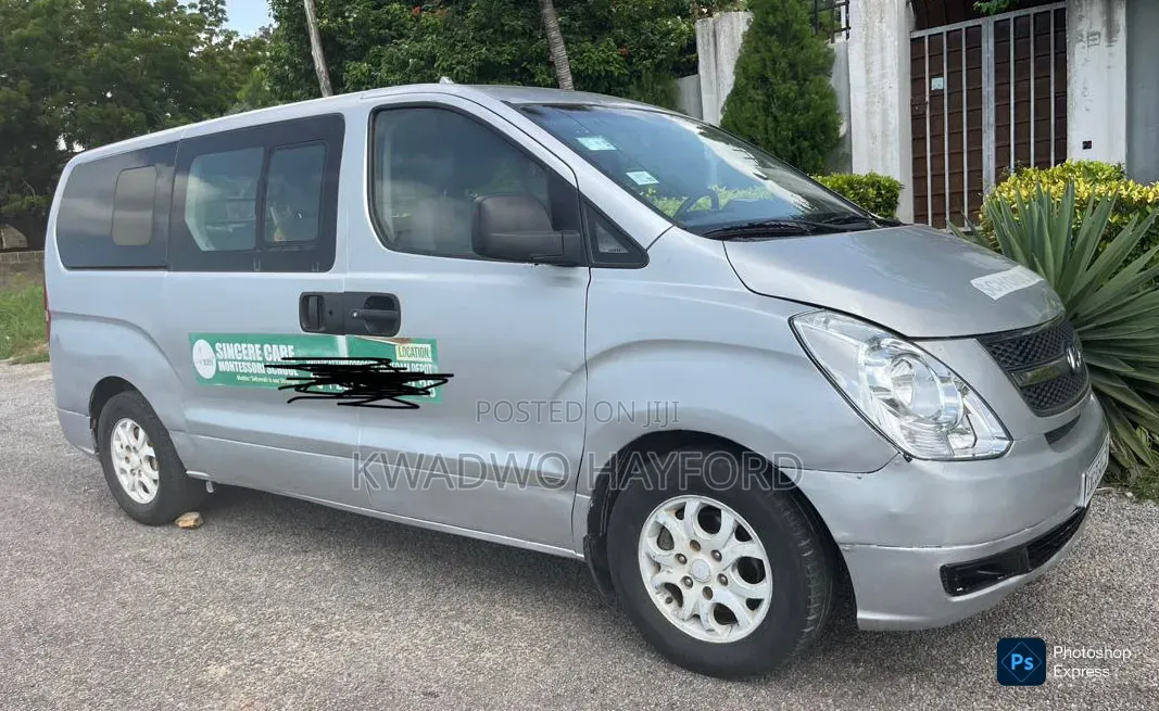 Hyundai H1 2013 Silver