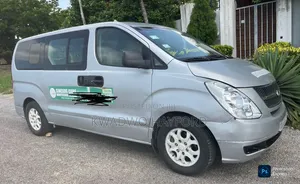 Hyundai H1 2013 Silver