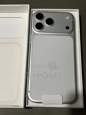 New Apple iPhone 17 Pro Max 512 GB Silver